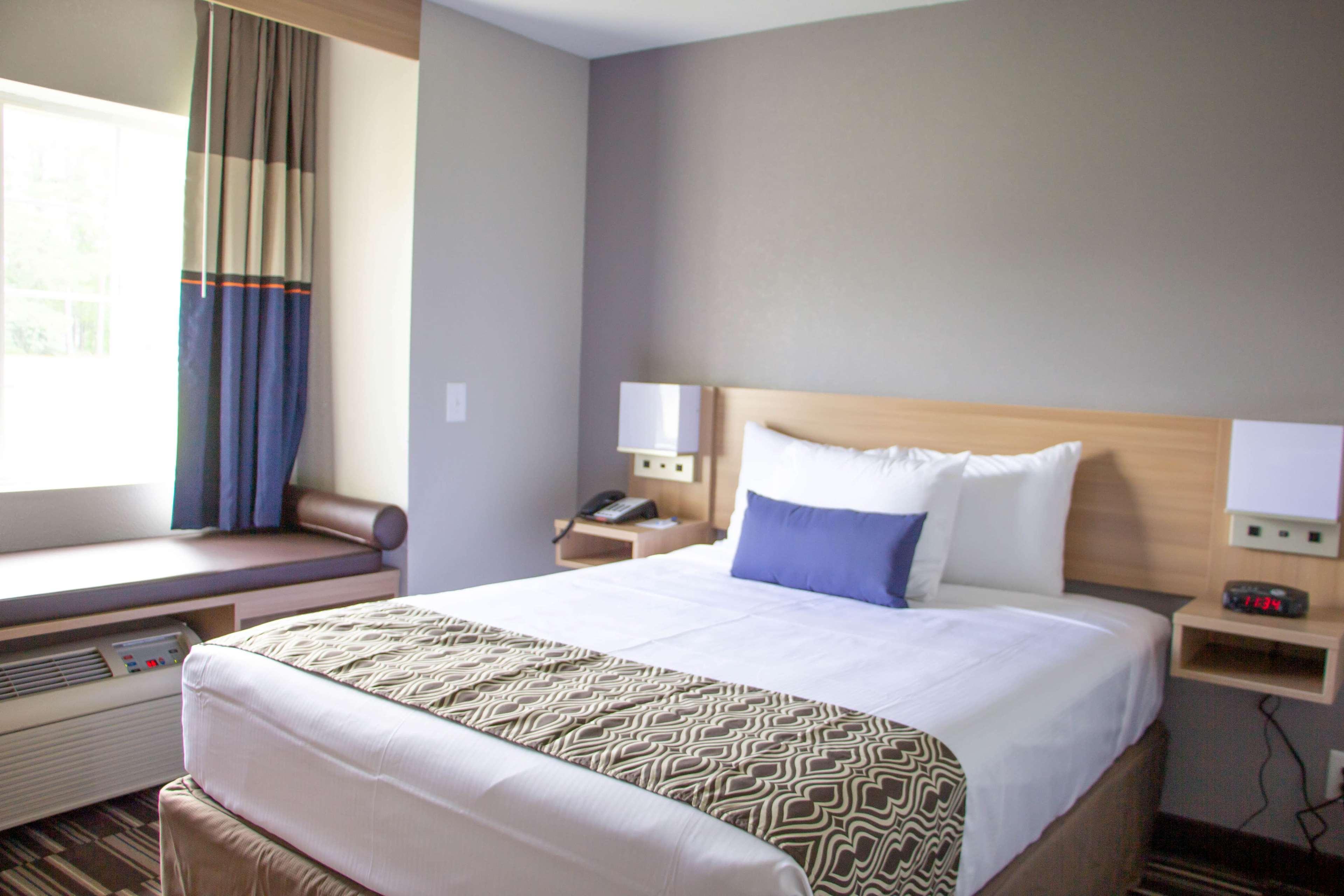 Microtel Inn & Suites By Wyndham Camp Lejeune/Jacksonville Exterior foto